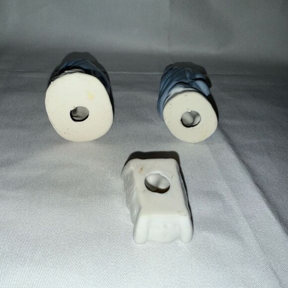 Vintage 1987 Lefton Nativity Holy Fam Mary Joseph Baby Jesus Blue & White - Picture 4 of 5